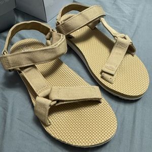 Women’s Time & Tru Sandals Size 7